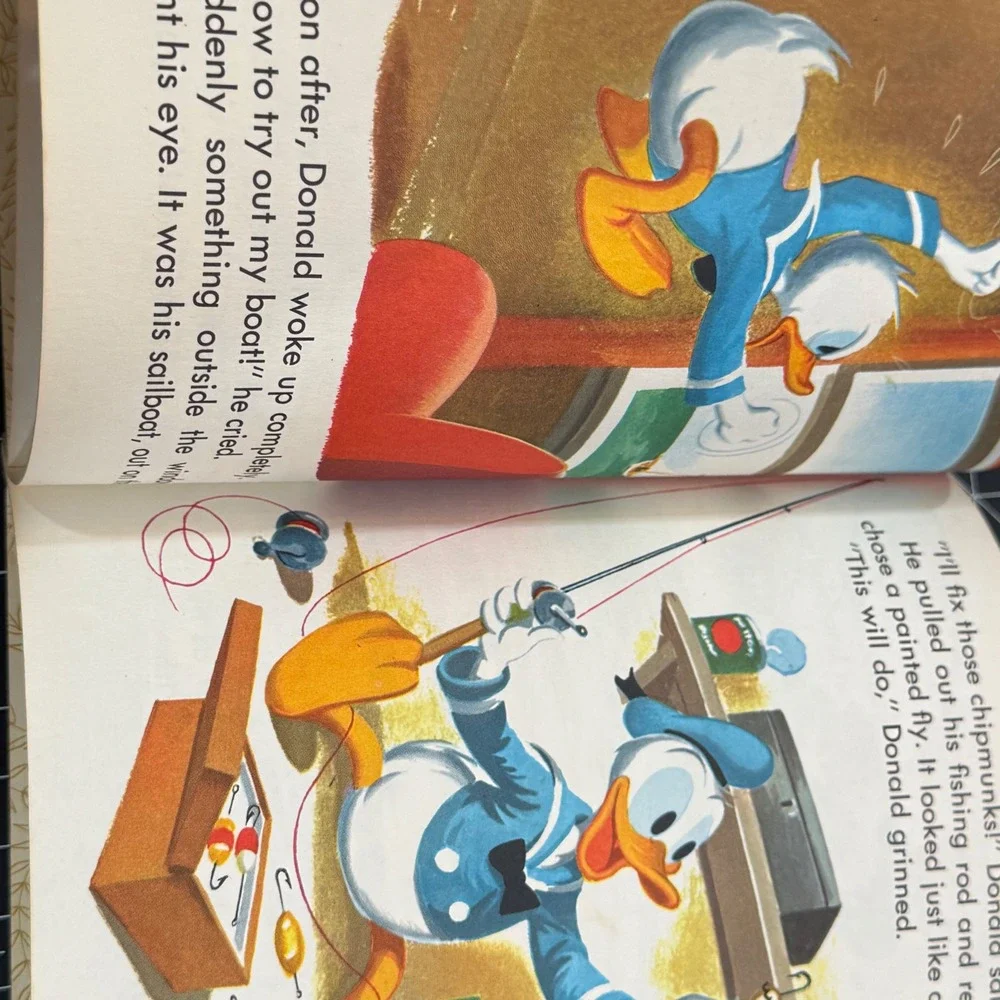 Walt Disney‎ Donald Duck's Toy Sailboat Little Golden Book 1954 8th Print D40